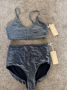 Albion fit new swimsuit size small